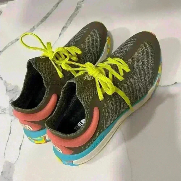The North Face Women's VECTIV Escape Knit Trail Shoes Size 7 - Picture 6 of 8
